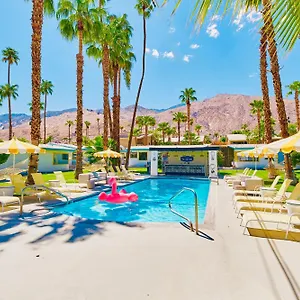 A Place In The Sun - Adults Only Big Units, 24h Heated Pool & In 1 Acre Park Prime Location, Dog Friendly, Midcentury Modern Boutique **** 棕榈泉