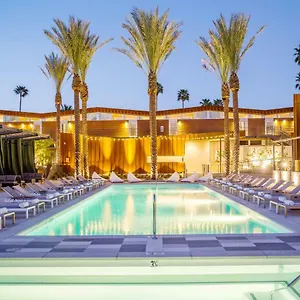 Arrive - Adults Only Hotel